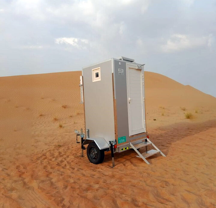 Trailer or caravan in the middle of the desert